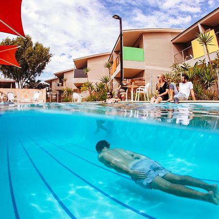 Onslow Beach Resort Экстерьер фото