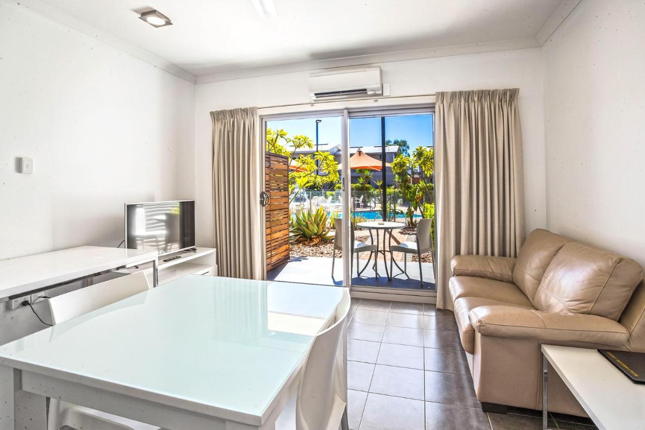 Onslow Beach Resort Экстерьер фото
