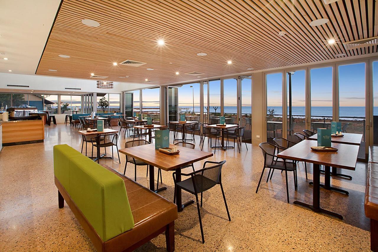 Onslow Beach Resort Экстерьер фото