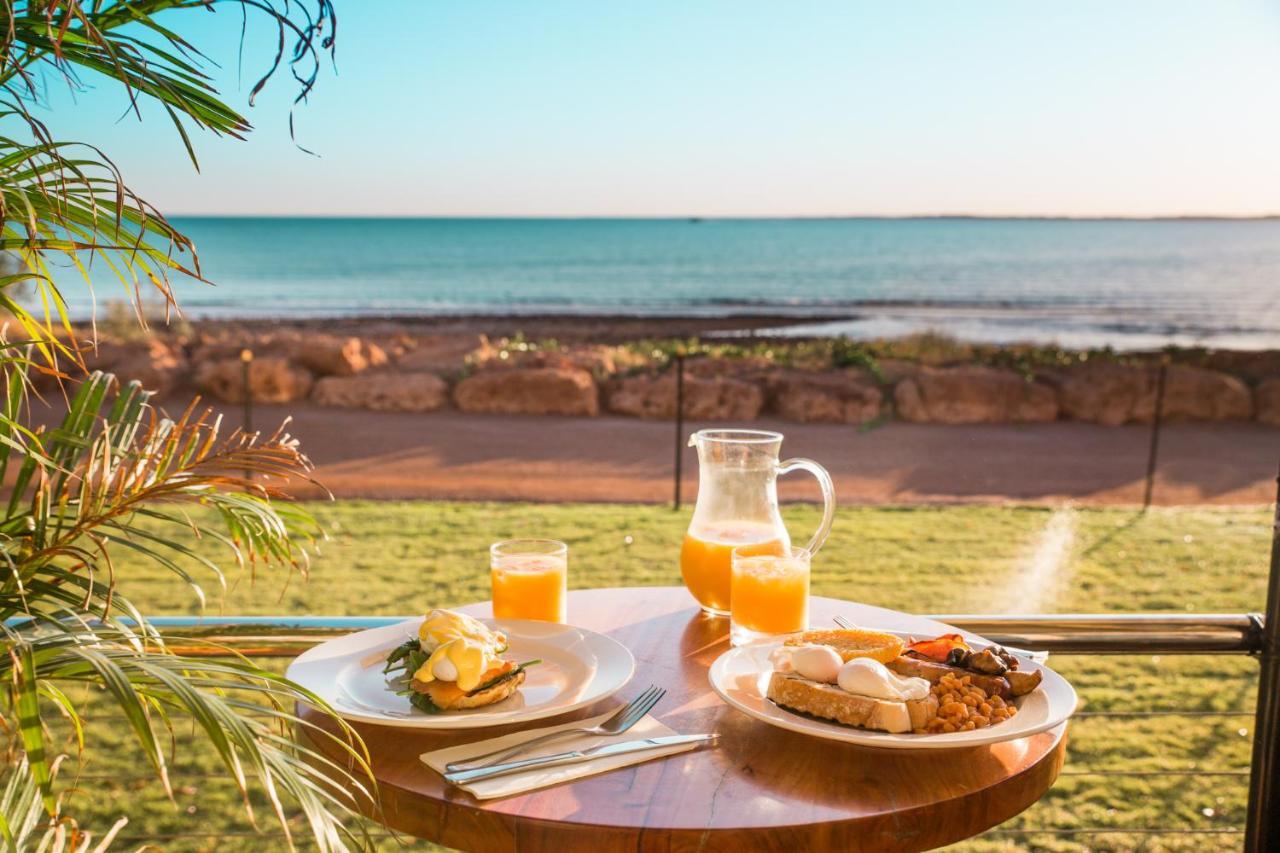 Onslow Beach Resort Экстерьер фото