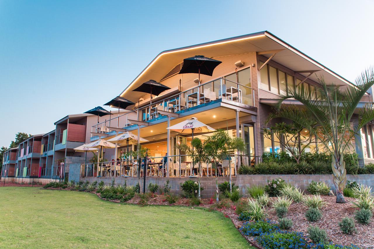 Onslow Beach Resort Экстерьер фото