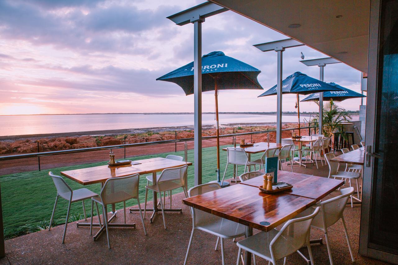 Onslow Beach Resort Экстерьер фото