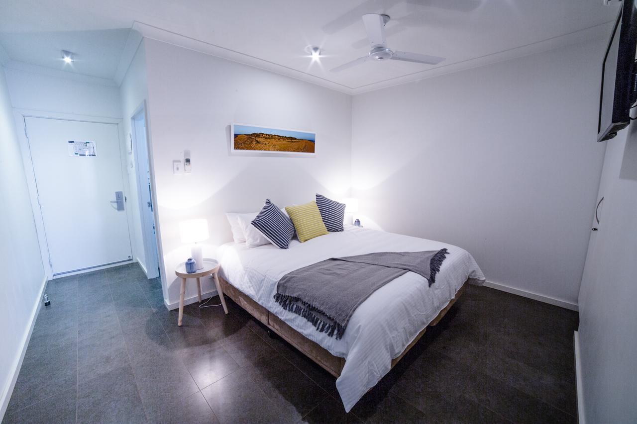 Onslow Beach Resort Экстерьер фото